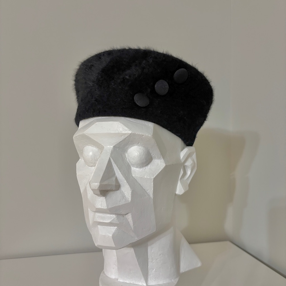 Vintage Kangol Black Angora Beret Hat